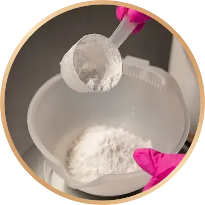 Dolomita Mineral rico em cálcio e magnésio, ajuda na regeneração da pele e clareamento de manchas.